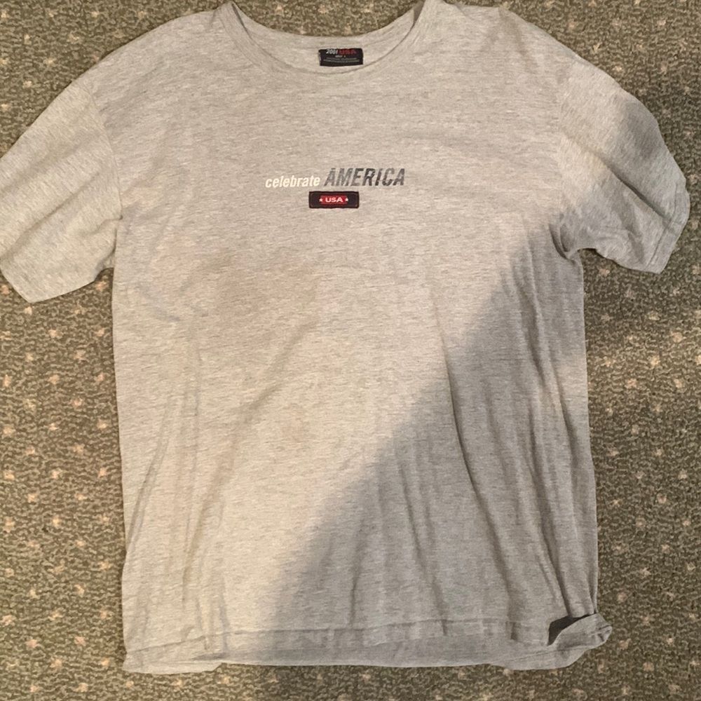 Vintage 2001 Celebrate America USA T-Shirt